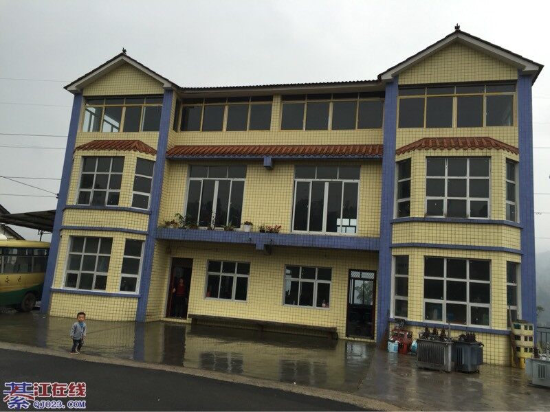 万兴场口房屋整栋急售