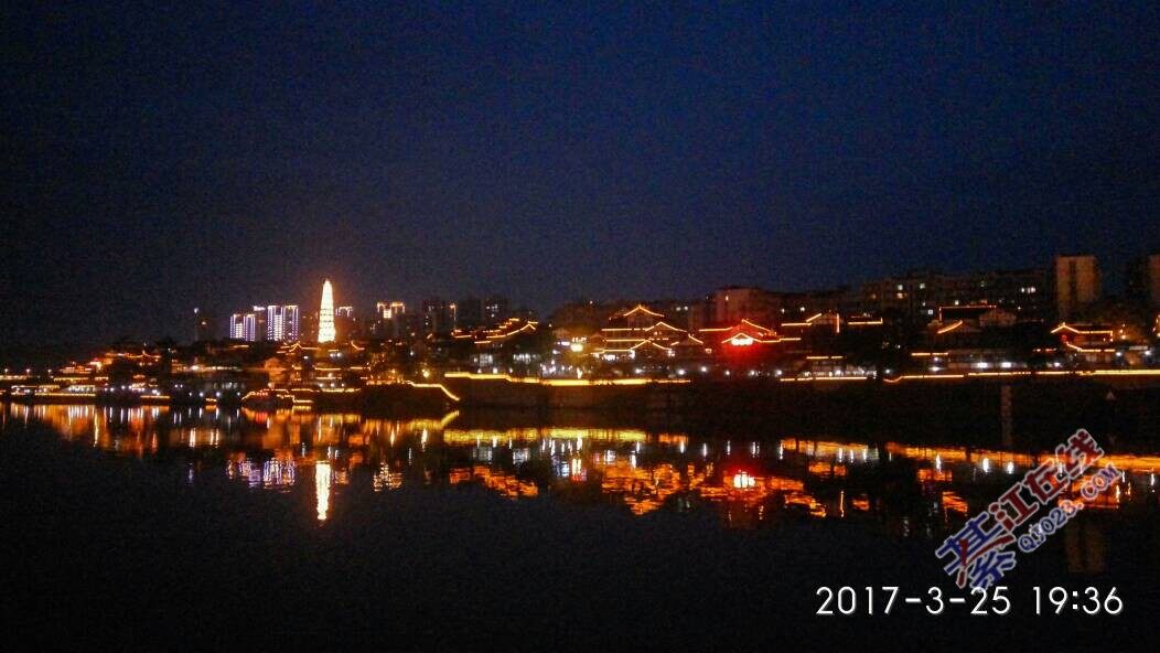 合川滨江路夜景