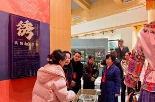 �������뽭У԰���������������