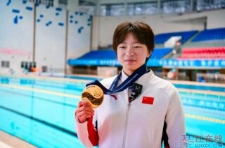 ��ϲ���뽭С����������Χ��