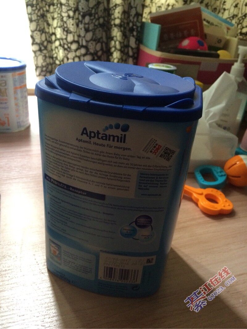 难道实体店里也有假奶粉?