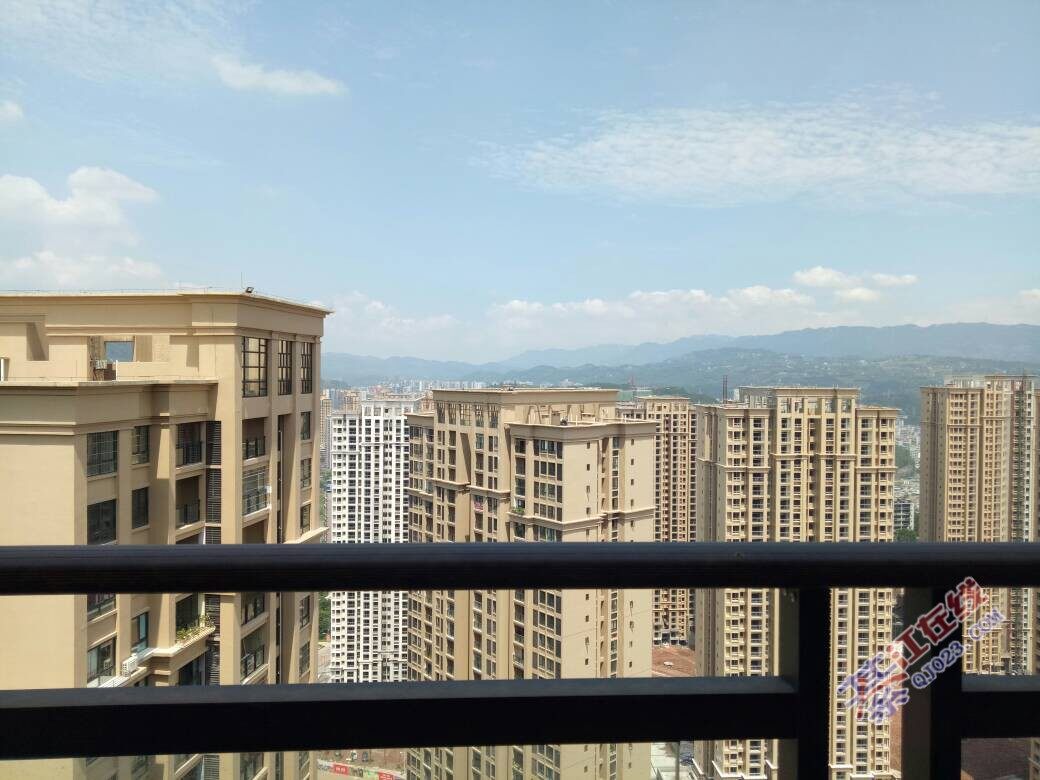 康德城现房108平米,三室双卫仅售33.8万