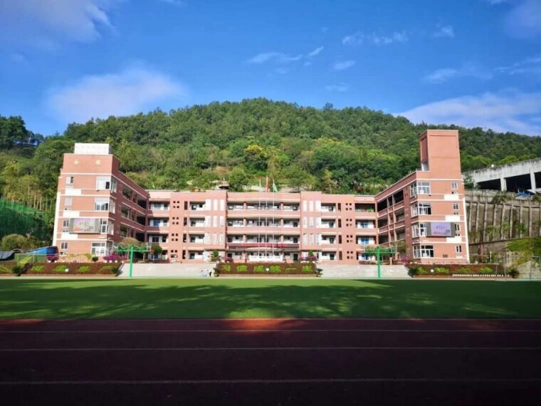 綦江区营盘山小学(本部及瀛山校区)2023年一年级招生啦!