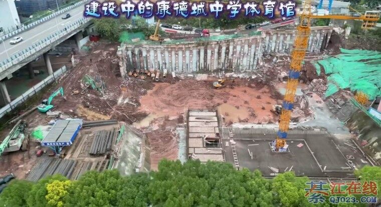 �뽭����ѧУ�����ݽ����У��ڴ���