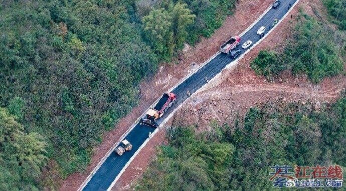 �뽭���ɽ���߹�·����������幤�̣�