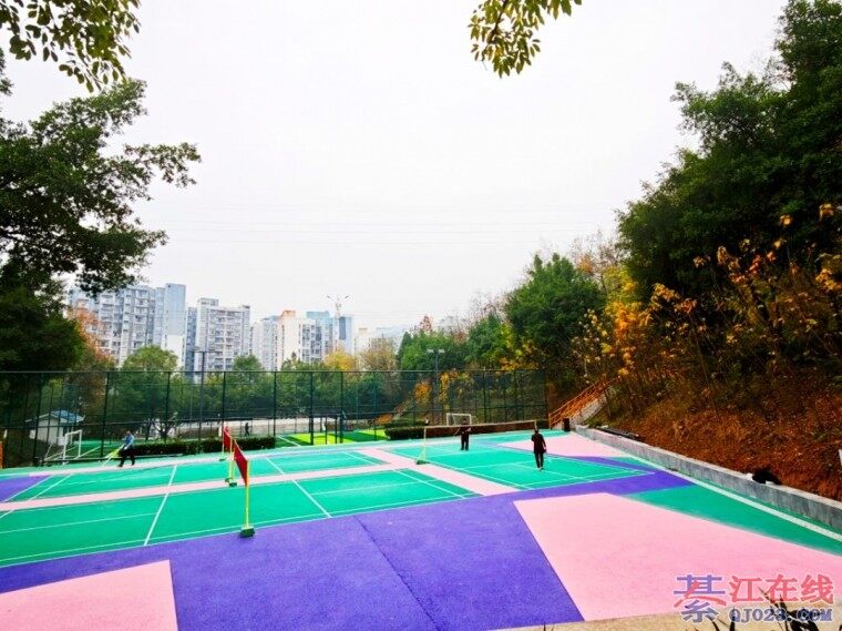 �뽭�µر꣡Ӫ��ɽ��԰�����깤��