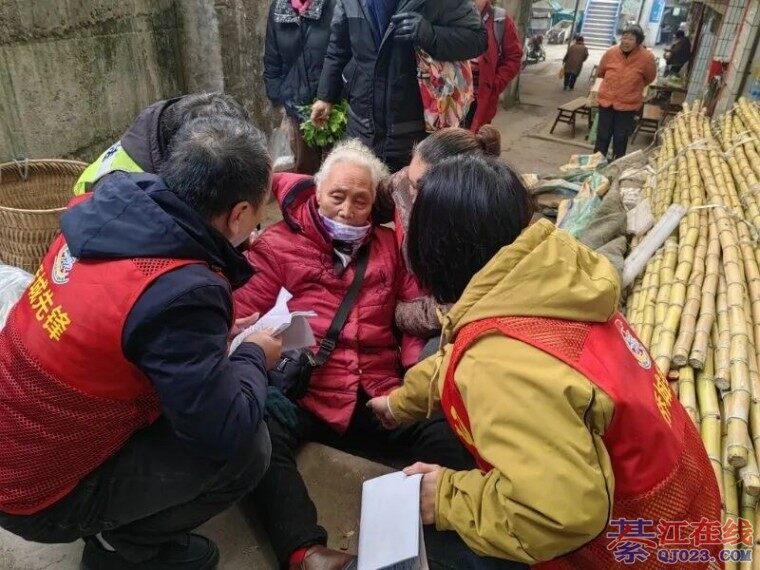 �뽭һ�����г��ε���־Ը��10���Ӽ�����ҽ��