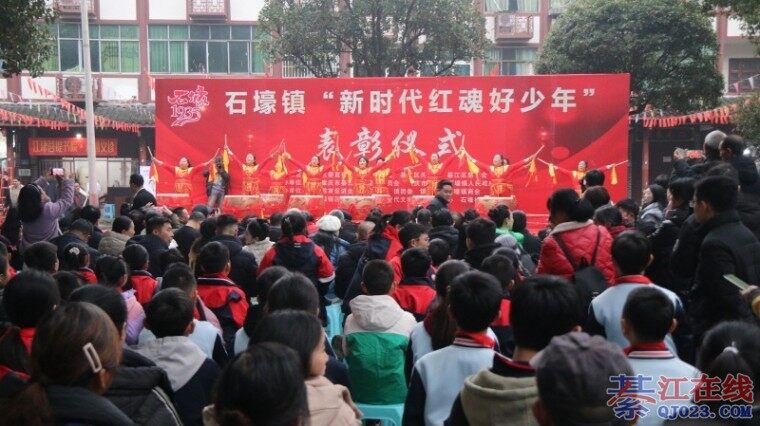 �뽭ʯ�������һĻ̫ů�ˣ����˱���74�����꣬���С���