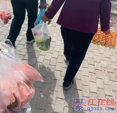 ���ǵ�����Ǯ���������޶��м��ڣ�