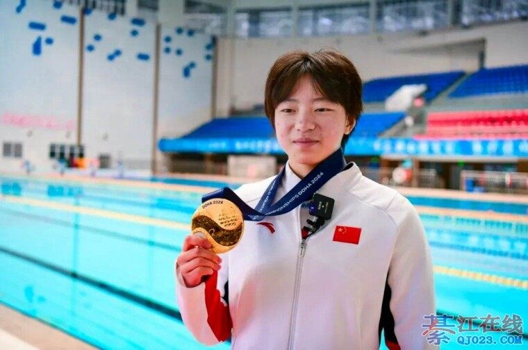 ��ϲ���뽭С����������Χ��