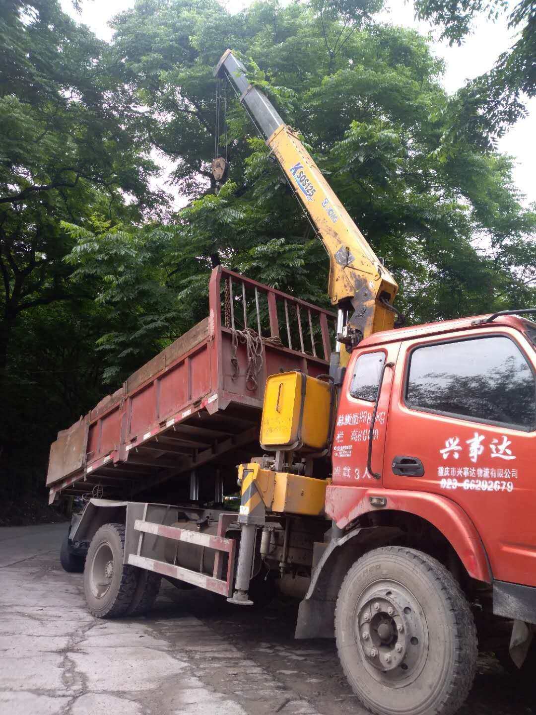 随车吊车,自带吊车车,货车