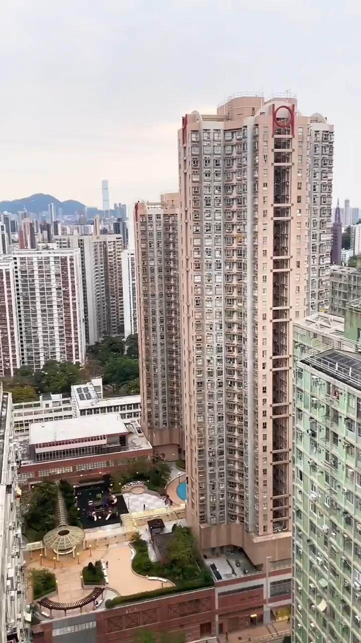 香港密集的居民楼你们愿意呆吗